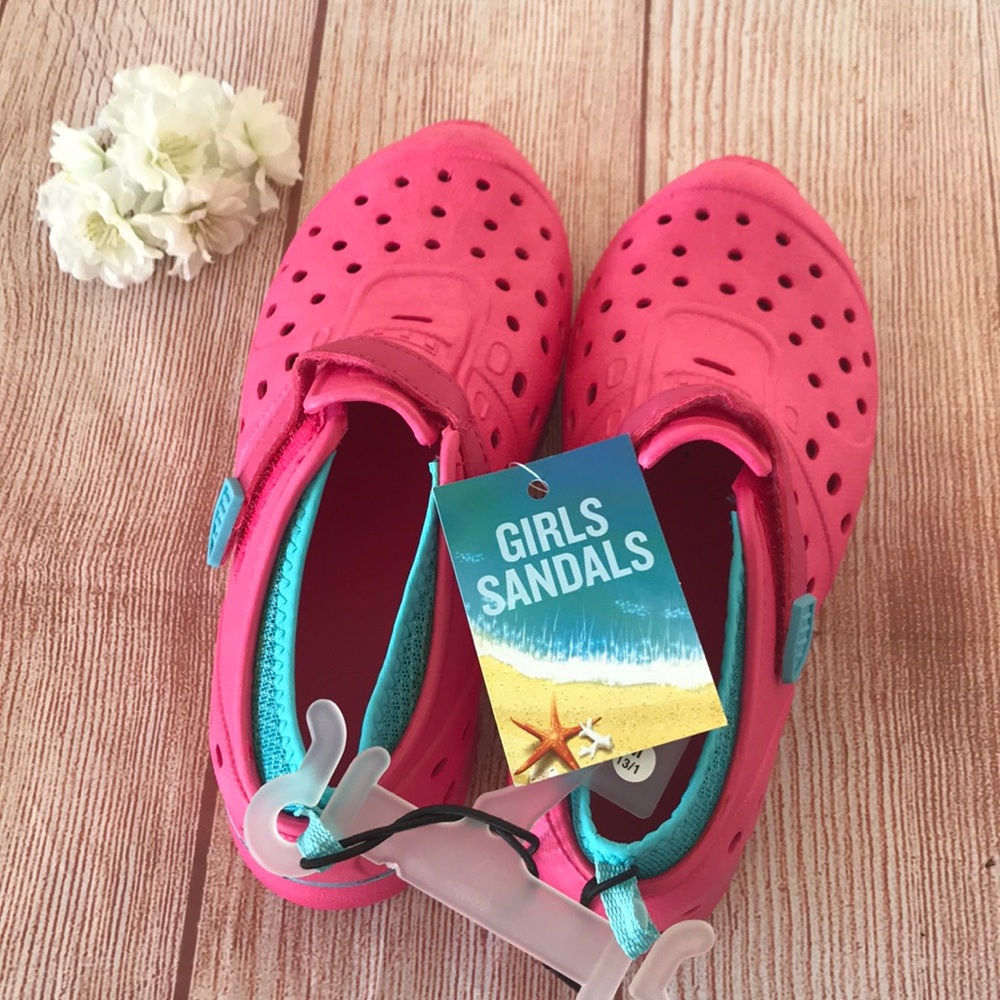 Girl’s Sandals